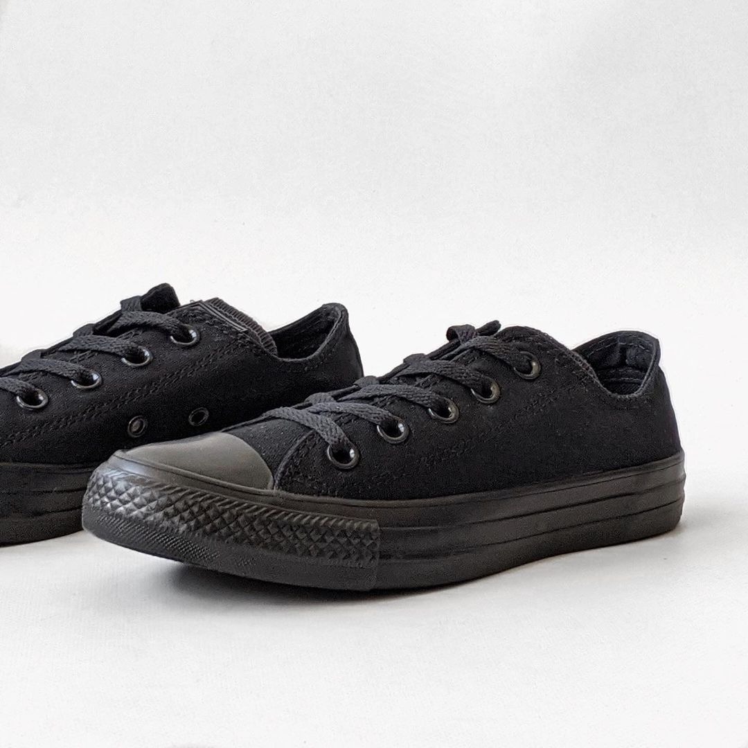 CONVERSE CHUCK TAYLOR ALL STAR OX - MONO BLACK