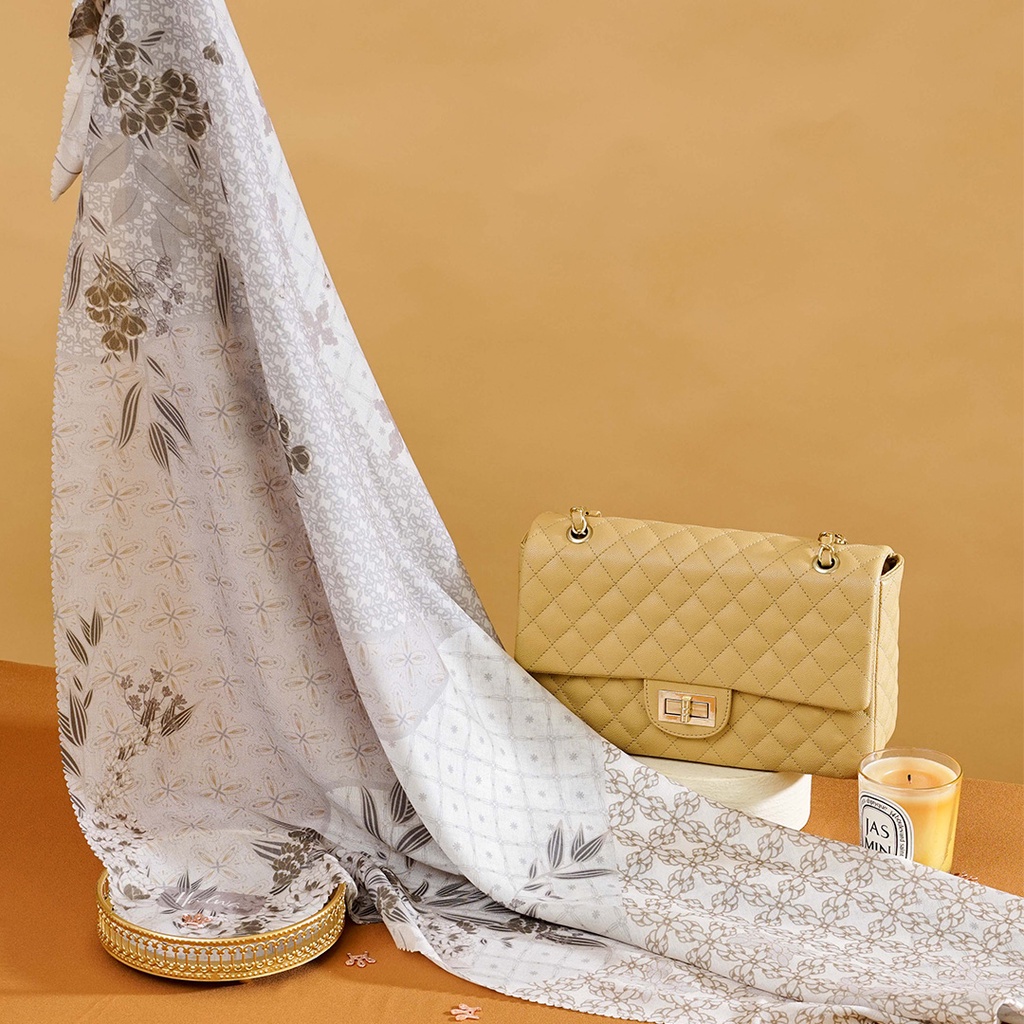 Serampai Ivory Scarf