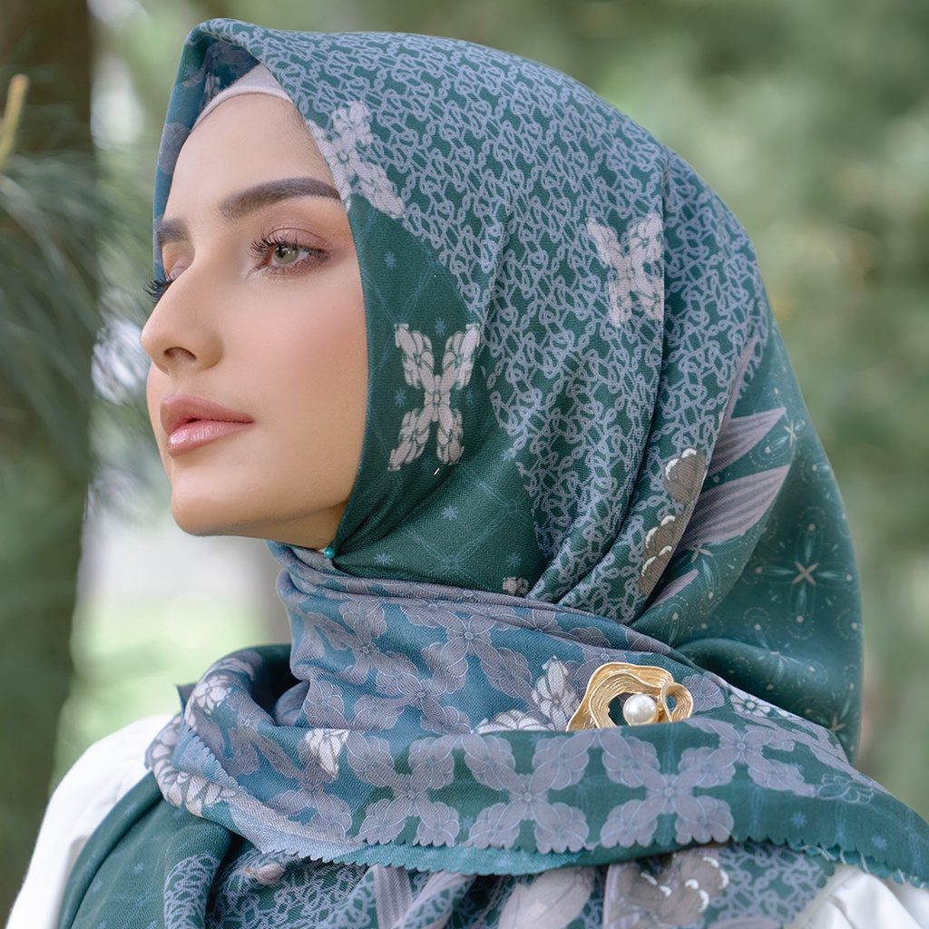 Serampai Emerald Scarf