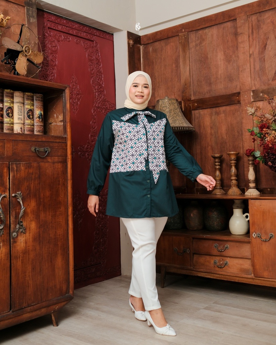 Aruna Blouse - Emerald | Atasan Blouse Bigsize Jumbo