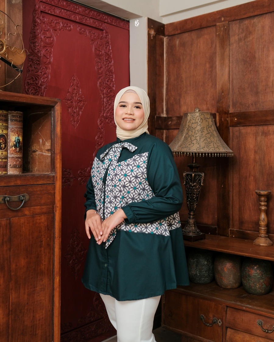 Aruna Blouse - Emerald | Atasan Blouse Bigsize Jumbo