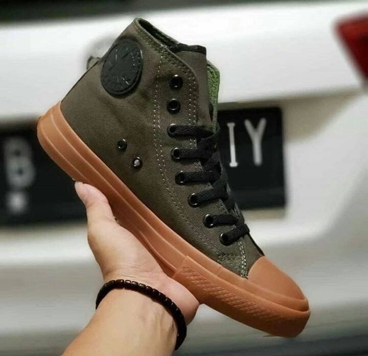 CONVERSE CHUCK TAYLOR OLIVE GUM