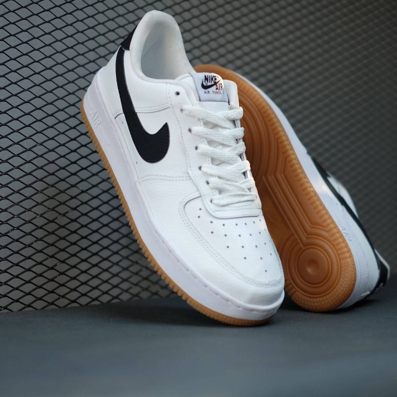 NIKE AIR FORCE 1 - OBSIDIAN GUMSOLE