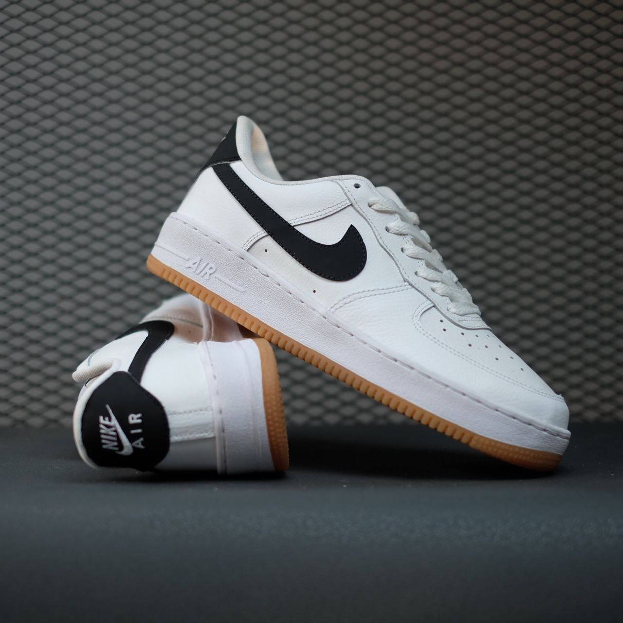 NIKE AIR FORCE 1 - OBSIDIAN GUMSOLE