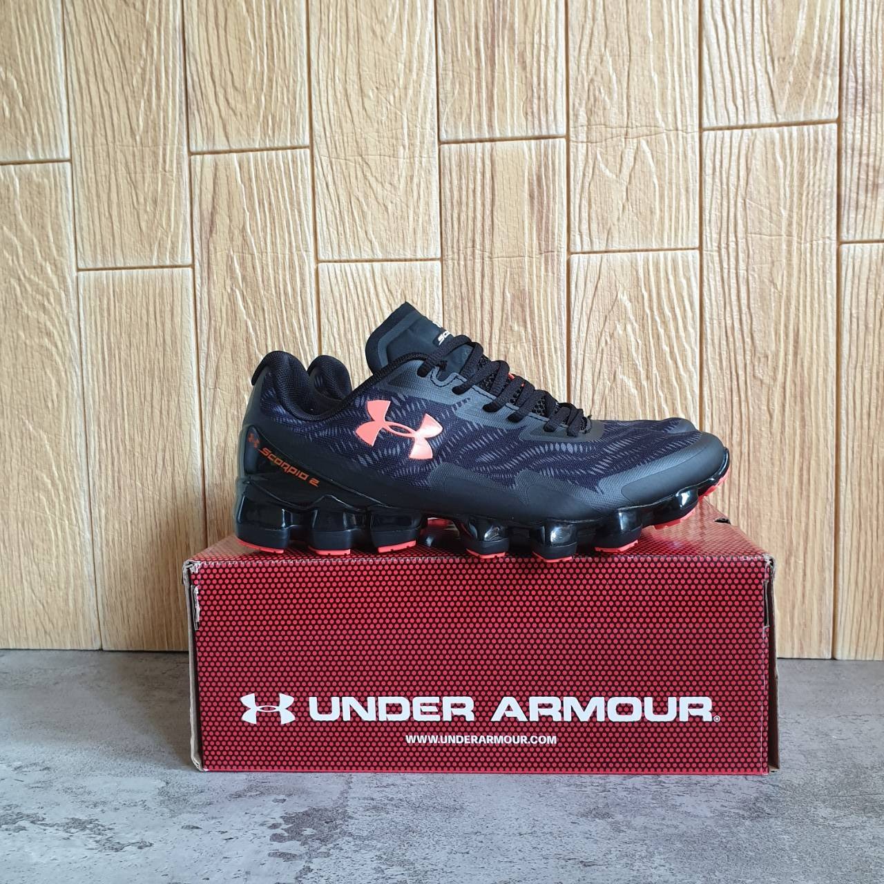 under armour scorpio 2