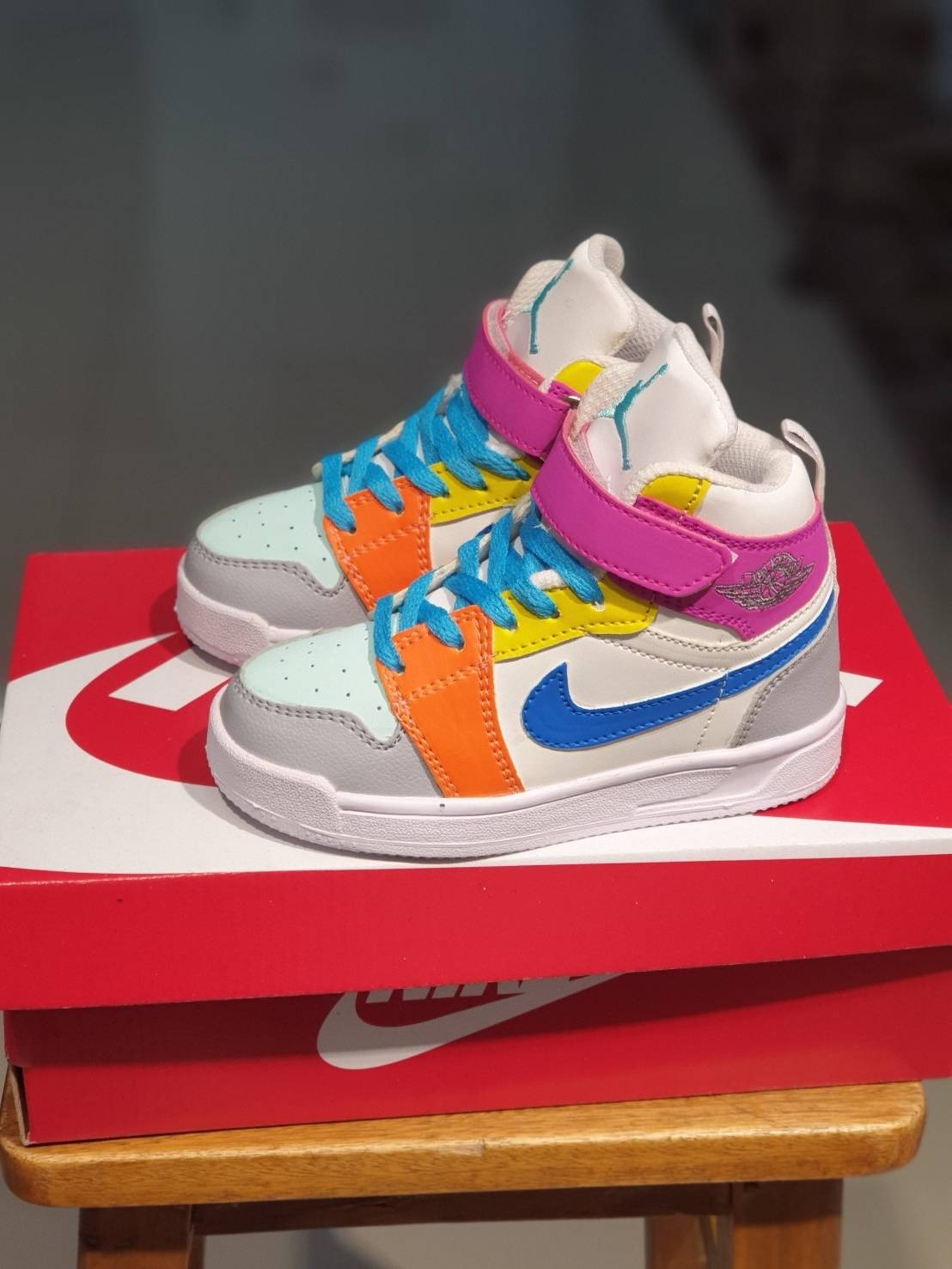 KIDS - NIKE JORDAN 1 MID WHITE MULTICOLOR
