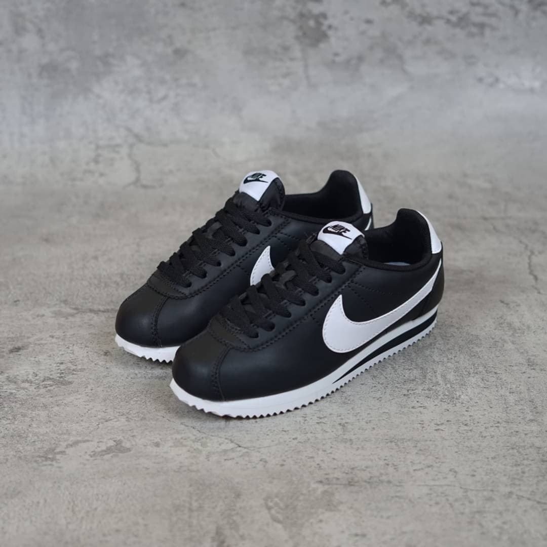 NIKE CORTEZ - BLACK WHITE