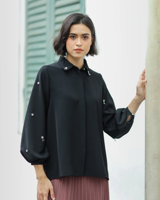 Image of BRENDA TOP - BLACK
