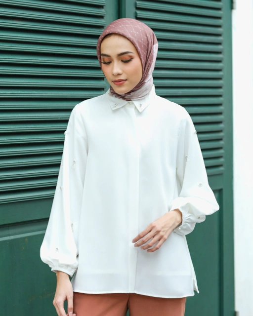 Image of BRENDA TOP - BROKENWHITE