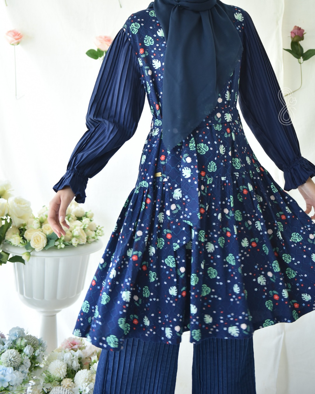 AYANA TUNIC PLISKET