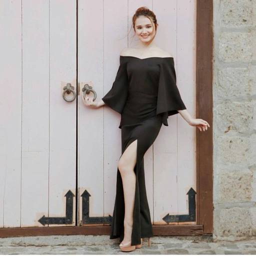 Image of LONGDRESS SCUBA HITAM - VA835