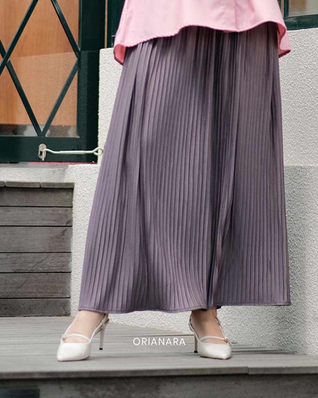 Pleated Skirt Dark Grey