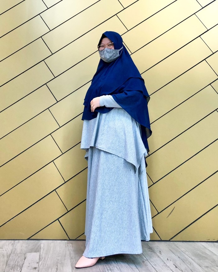 Oneset Simple Blouse with Loose Pants & Simple Blouse with Skirt