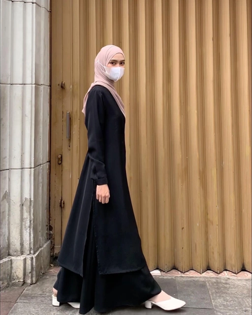 Image of INAYA TUNIK