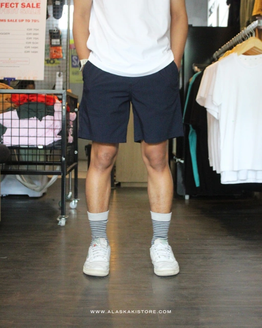 Image of Relaxed Cotton Short Pants Navy ON6013
