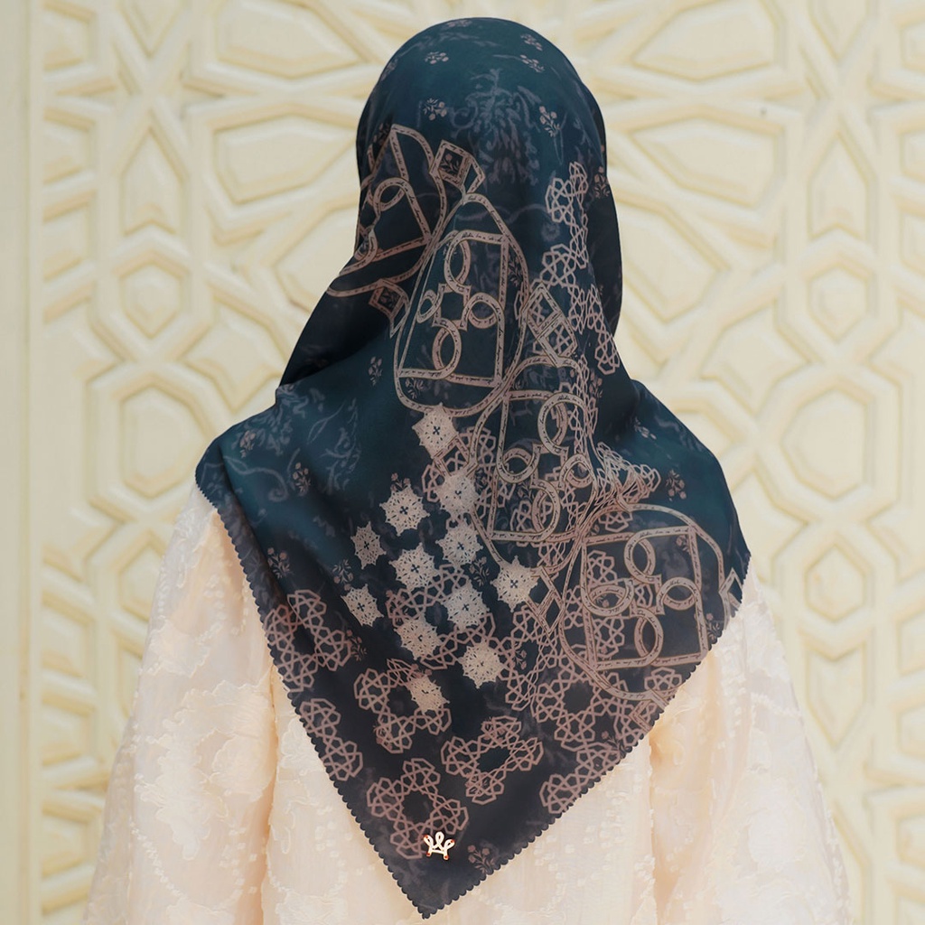Persian Nain Black Scarf