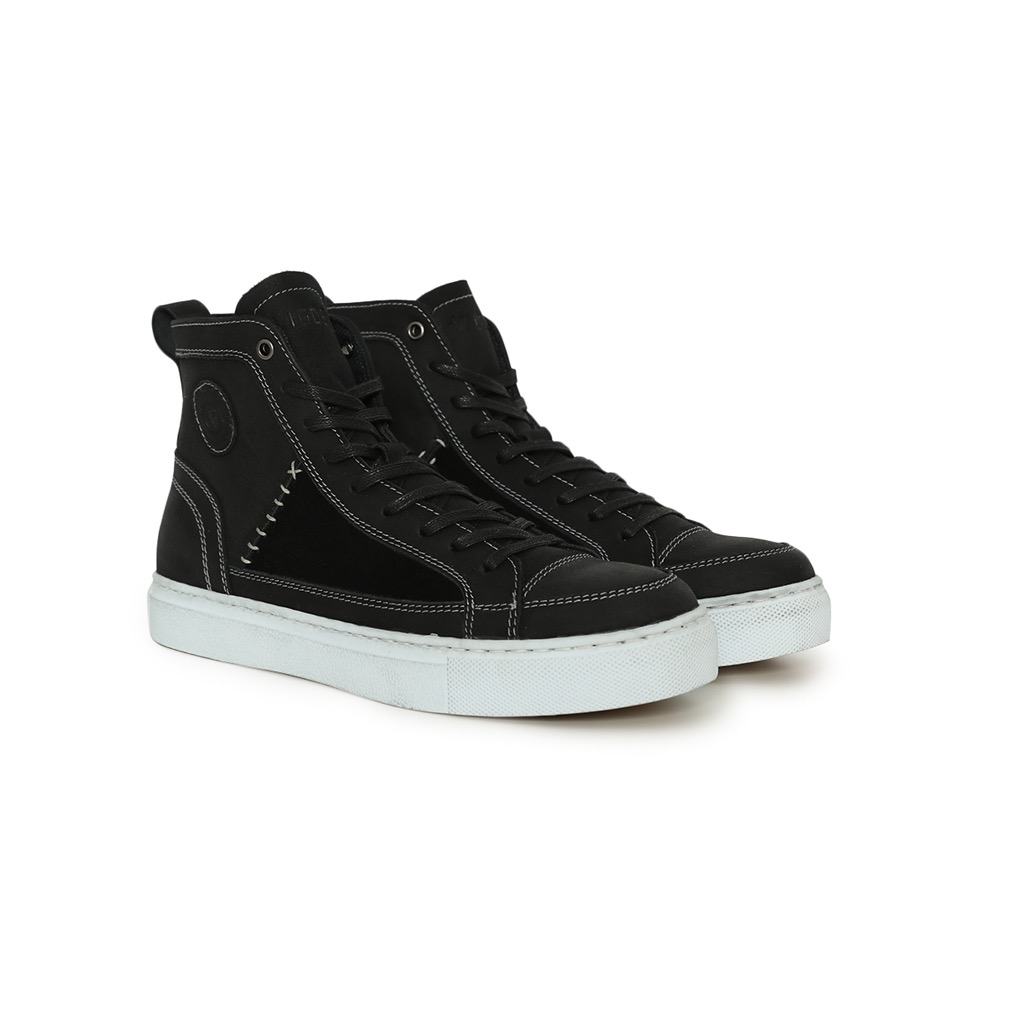 Hellios Black White