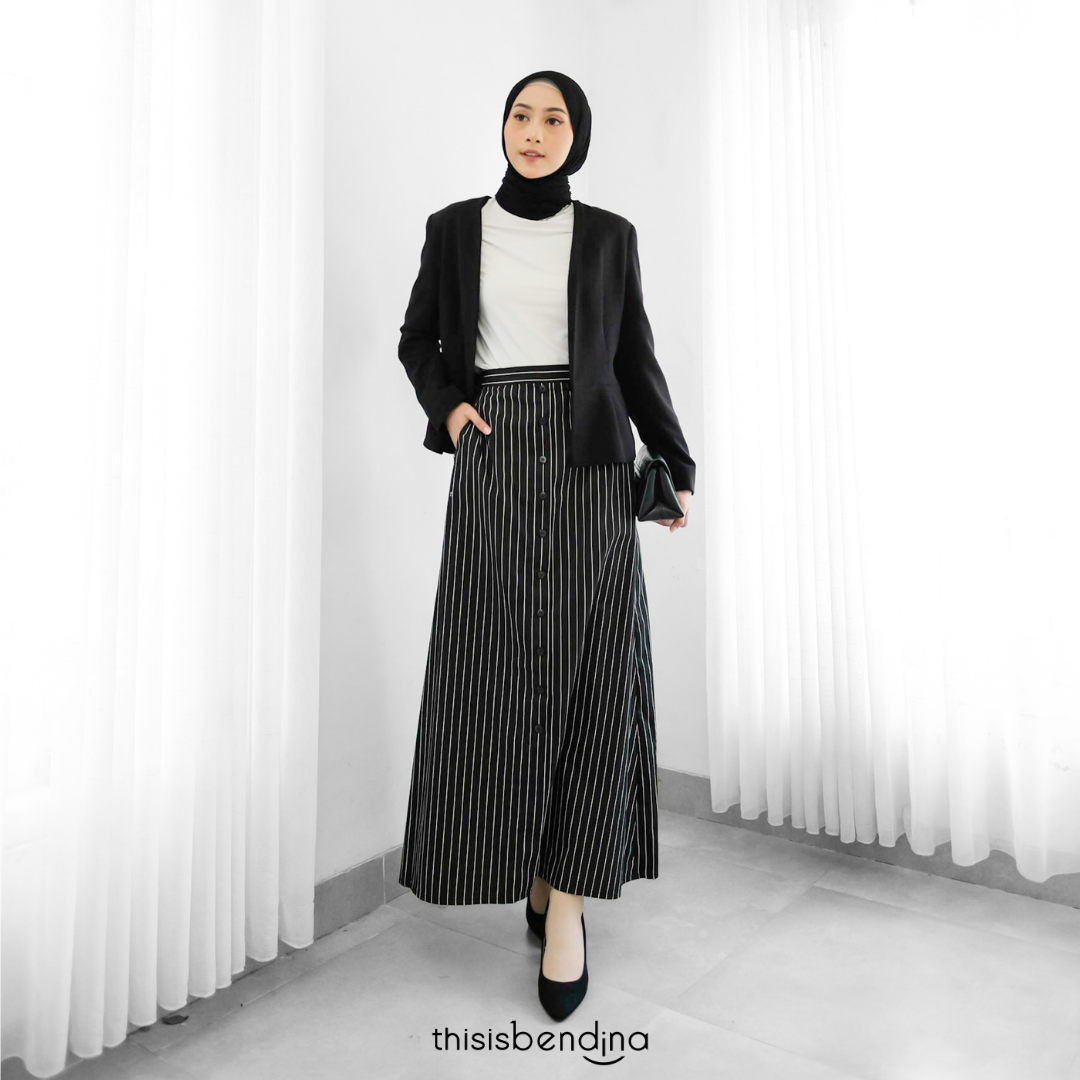 Mooi Skirt Black