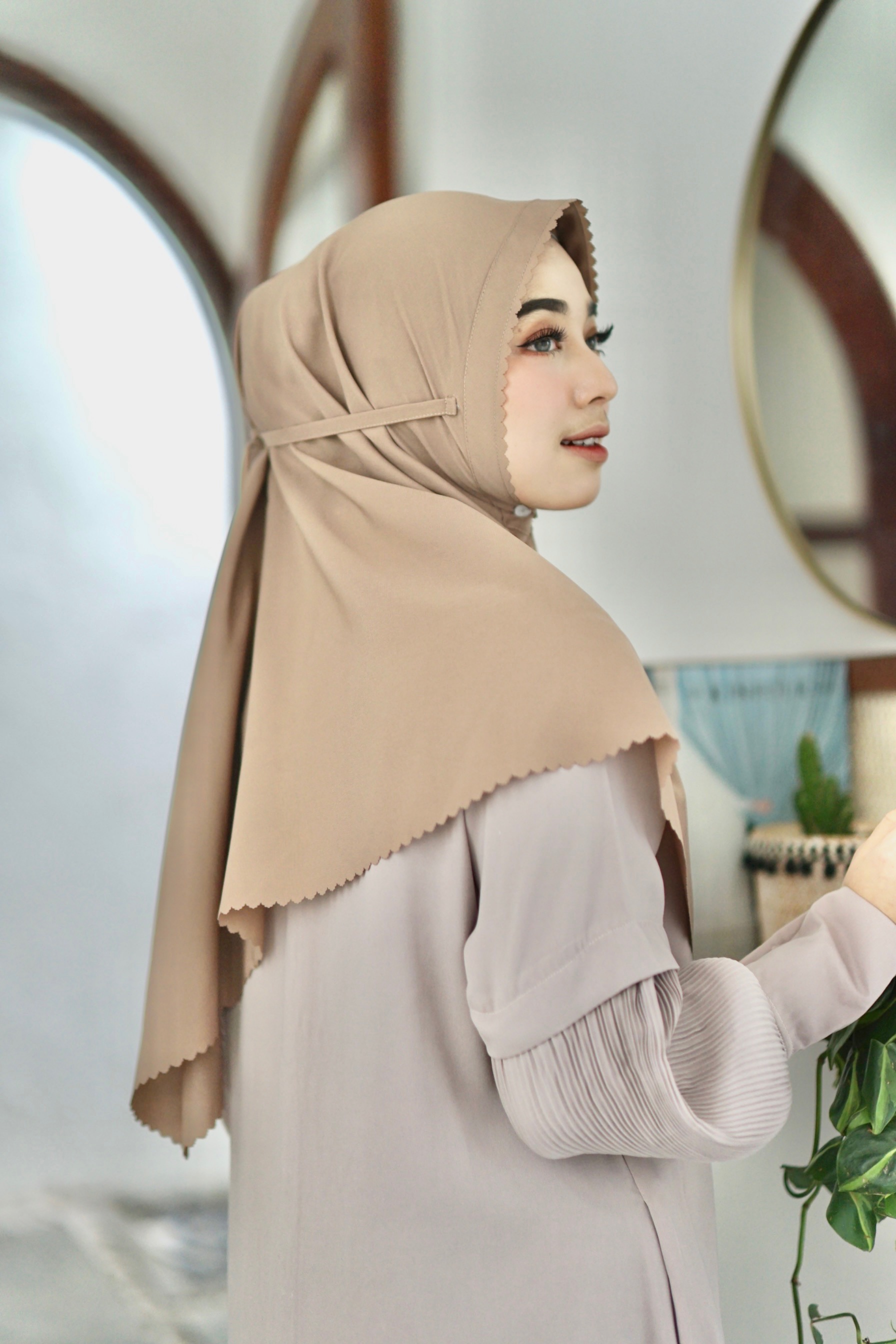 Bergo queen nude