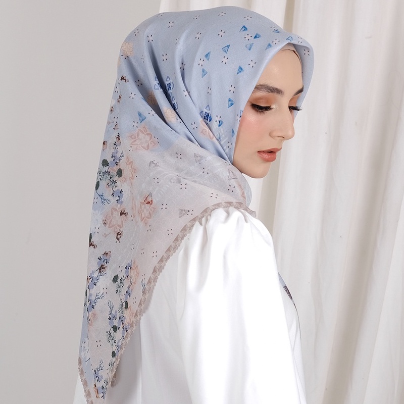 Gardenia Scarf Serenity