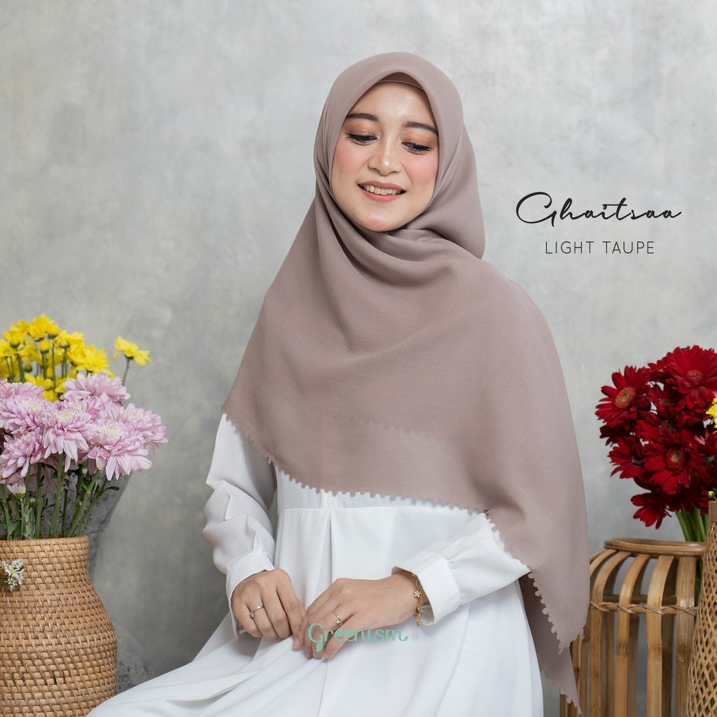GHAITSAA SCARF