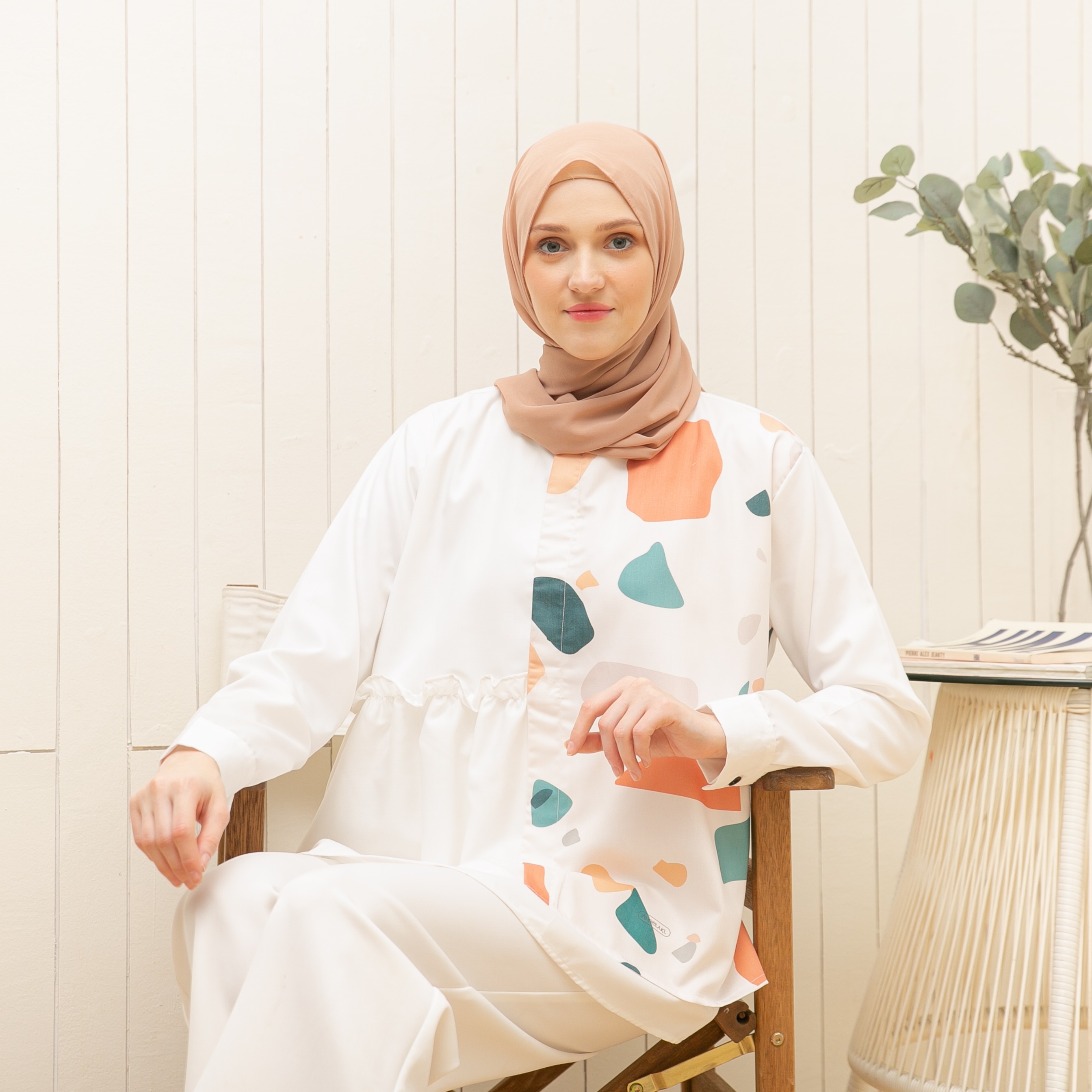 Printed Blouse EXCLUSIVE shapes