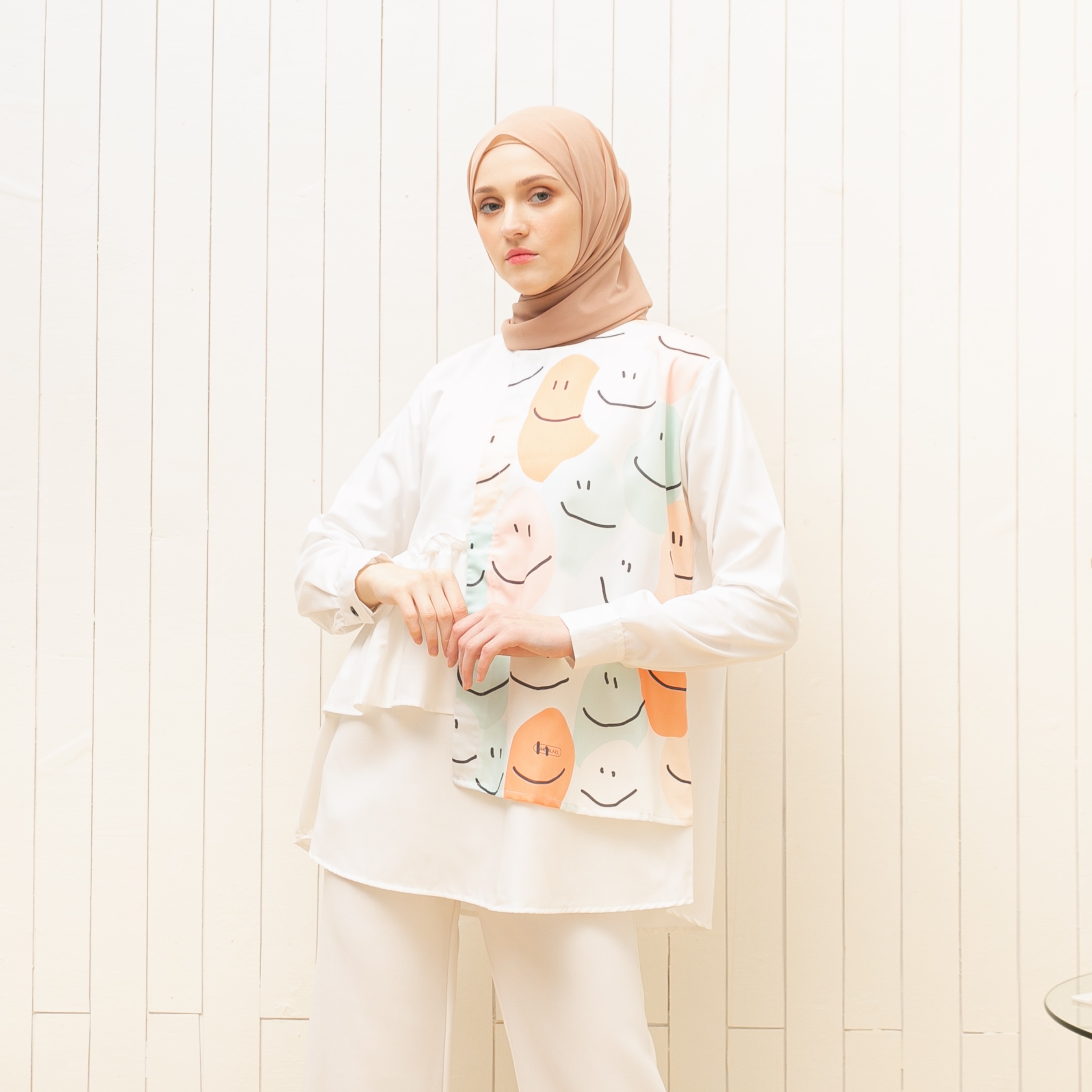 Printed Blouse EXCLUSIVE shapes