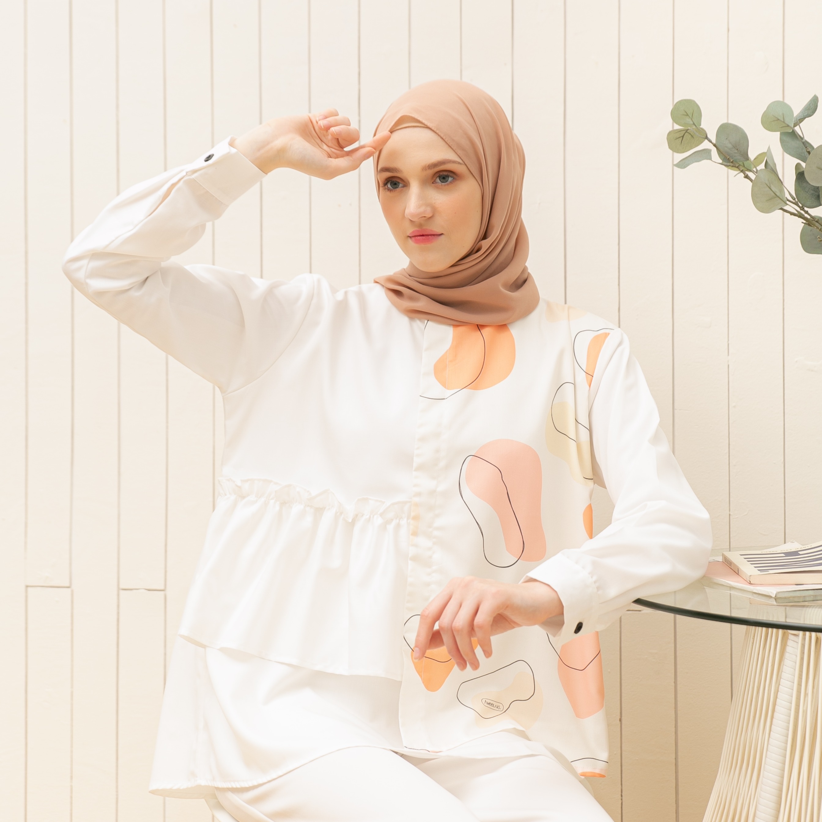 Printed Blouse EXCLUSIVE shapes