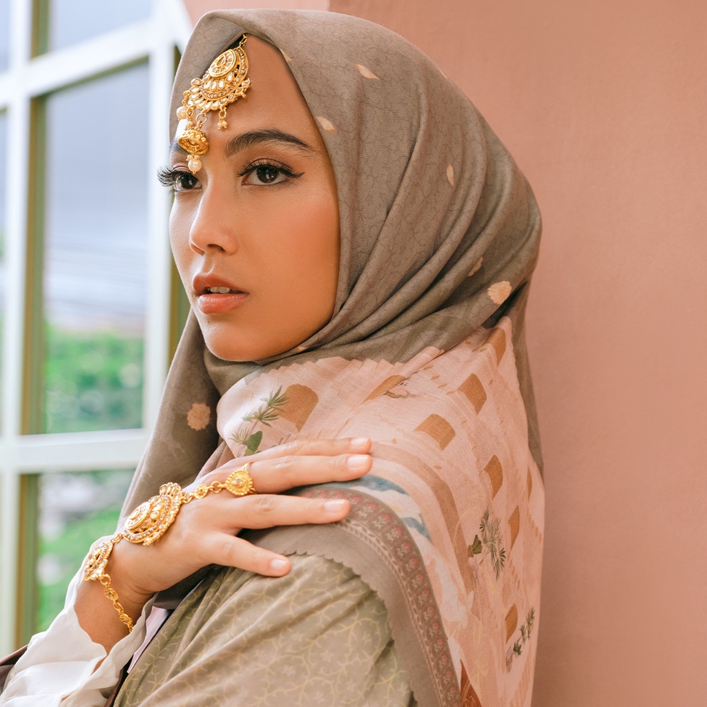 Jaipur Kashvi Gold Scarf