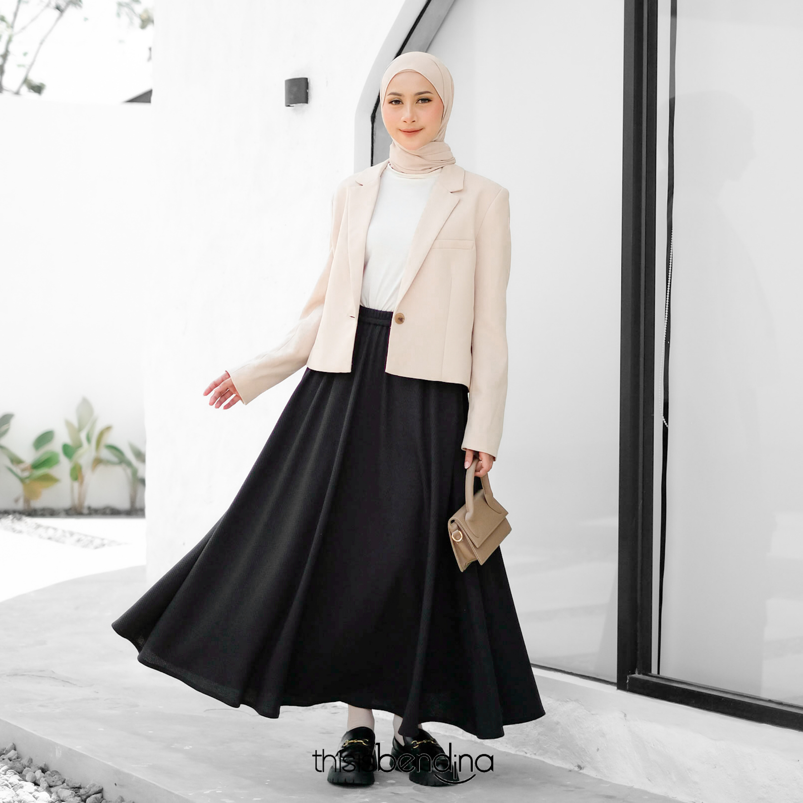 Cirle Skirt Black