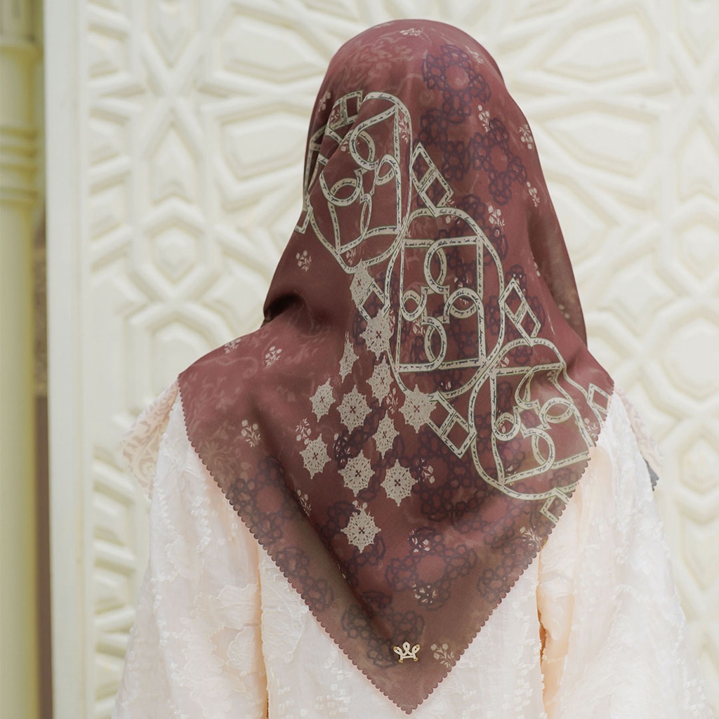 Persian Kasra Tan Scarf