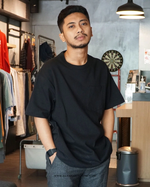 Image of Heavyweight Oversized Tees - Black CI4001