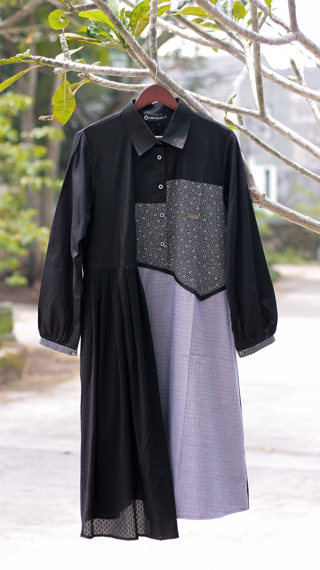 Alma Tunik - Black Bunga Kecil