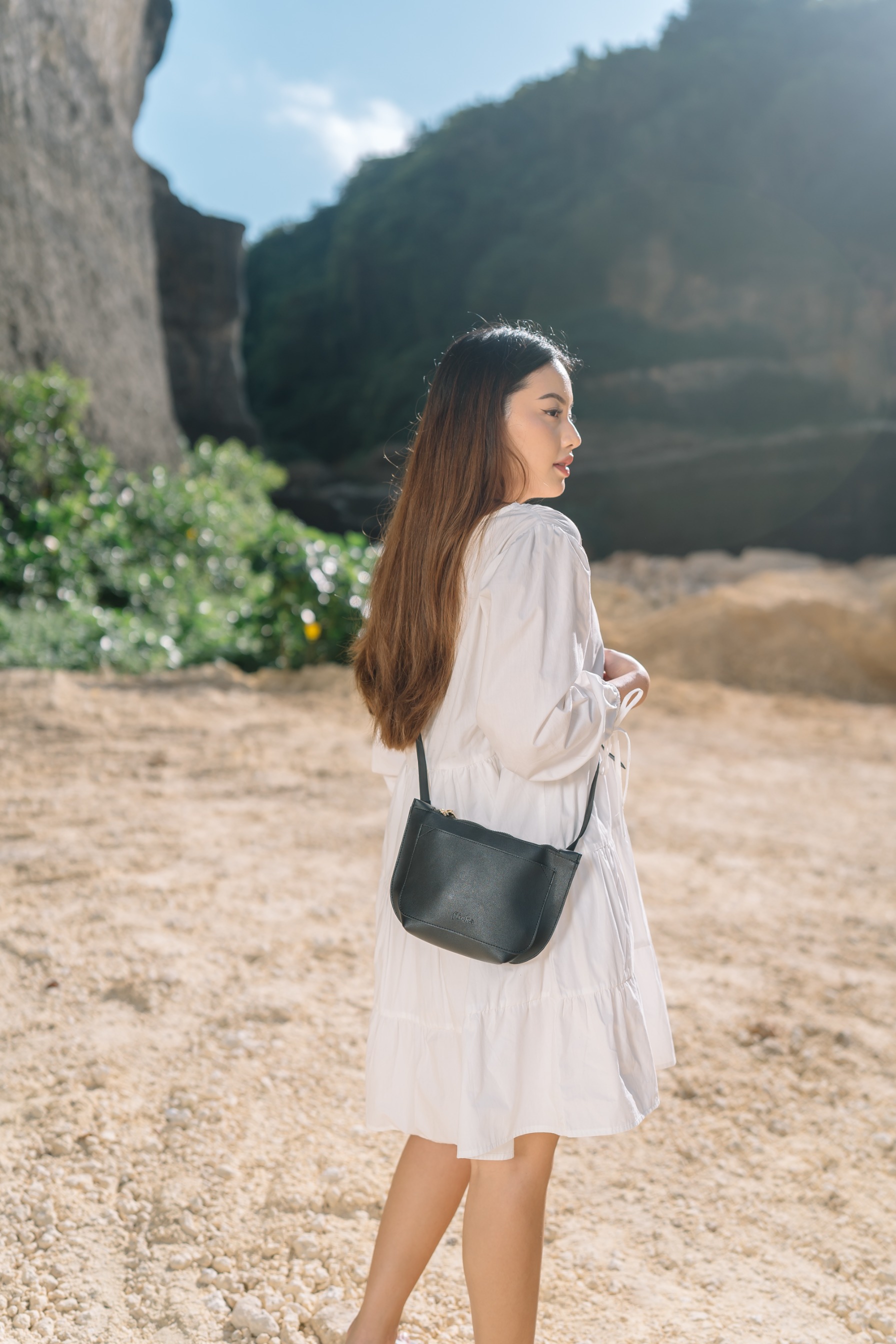 Sling Bag Flicka DD 26 Black
