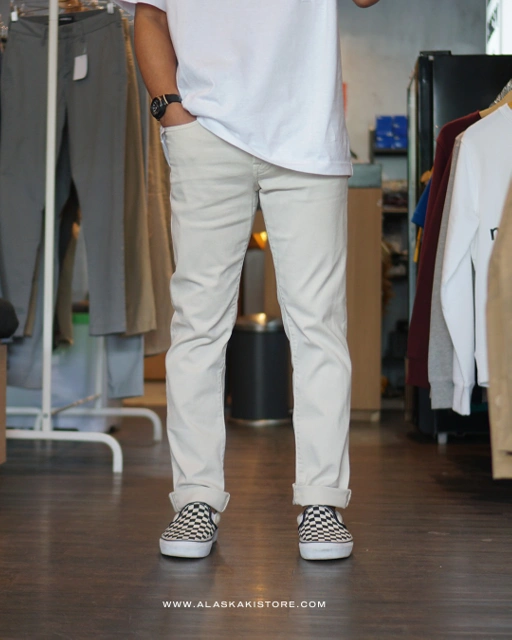 Image of Slim Stretch Jeans Ivory White EX5053