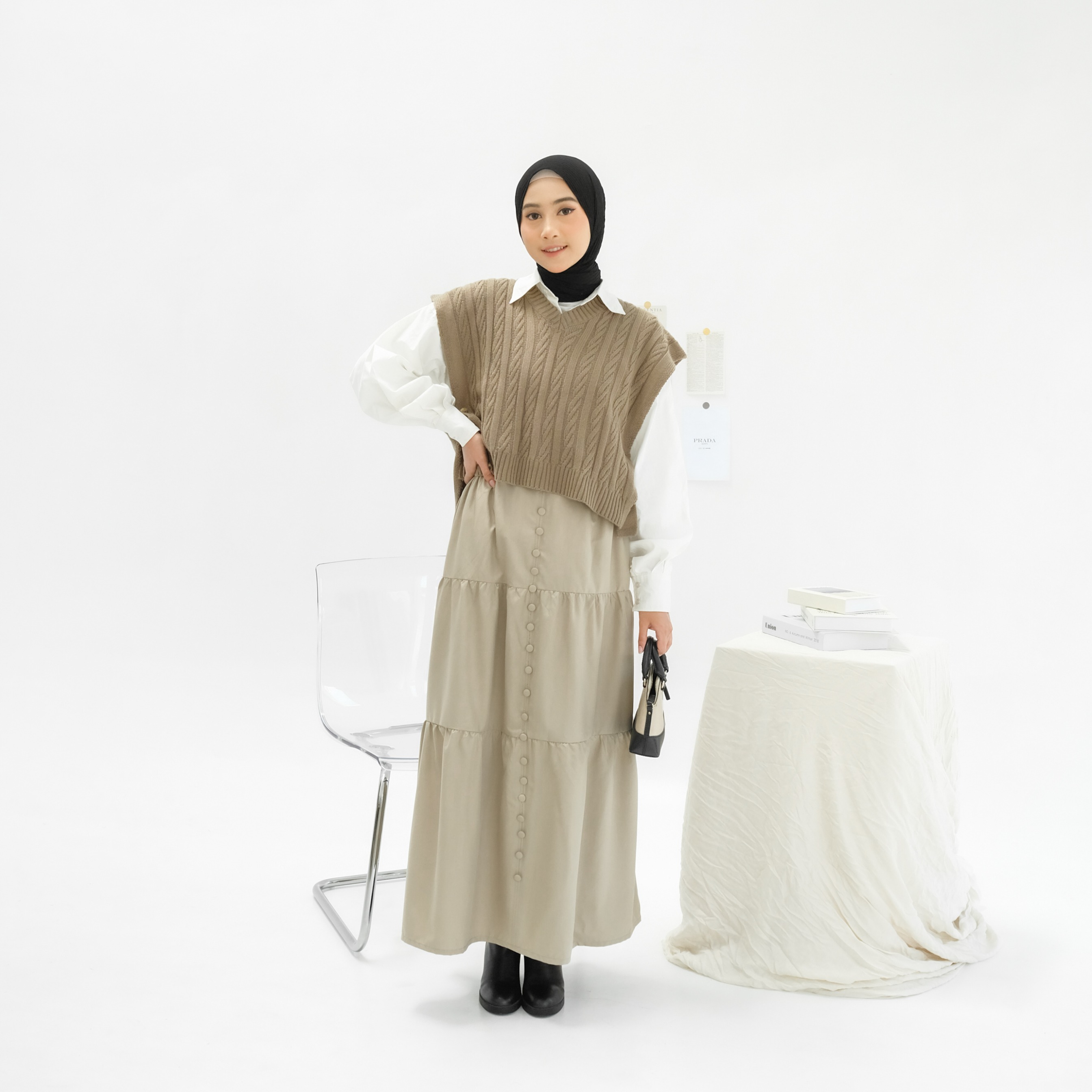 ARUMI SKIRT KHAKI