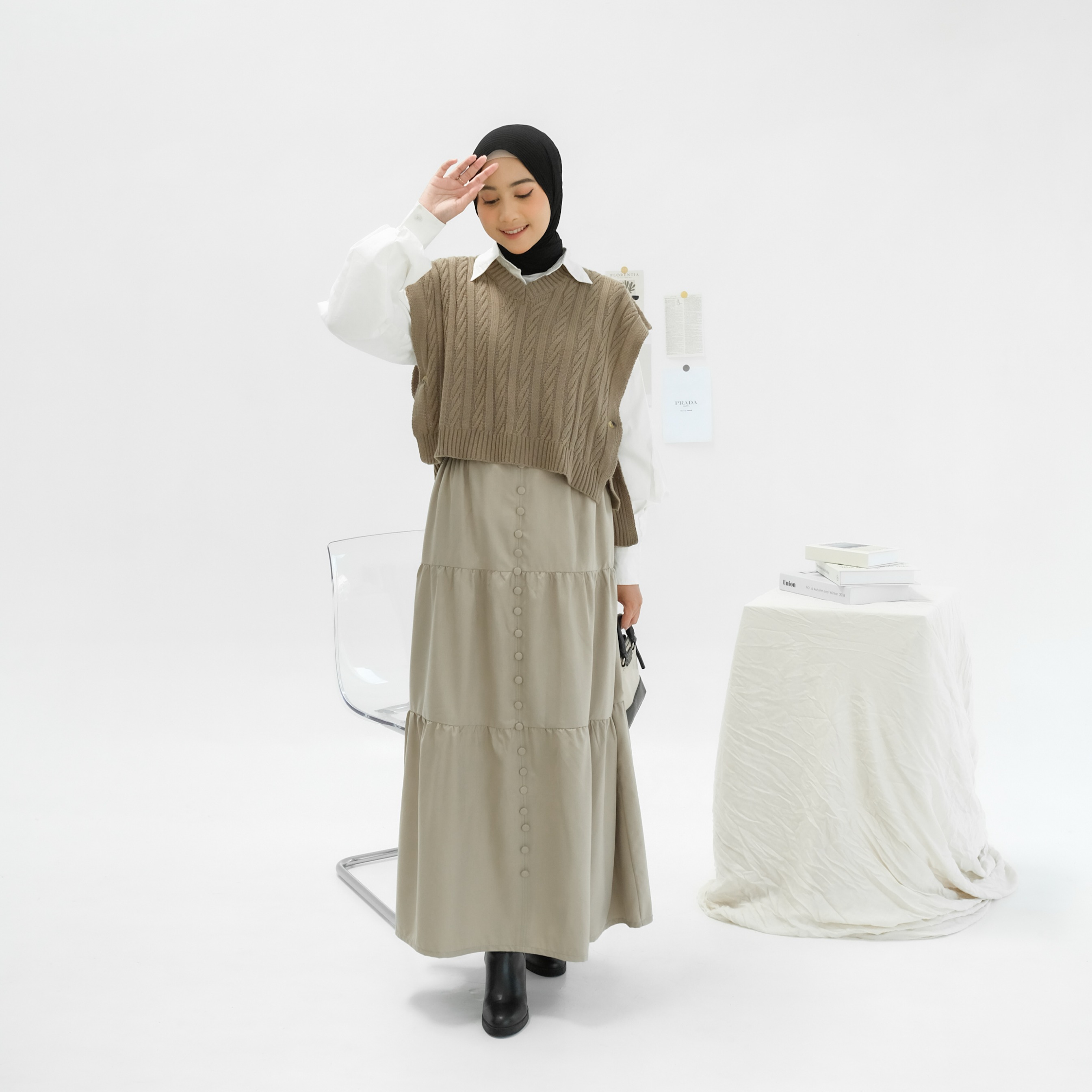 ARUMI SKIRT KHAKI