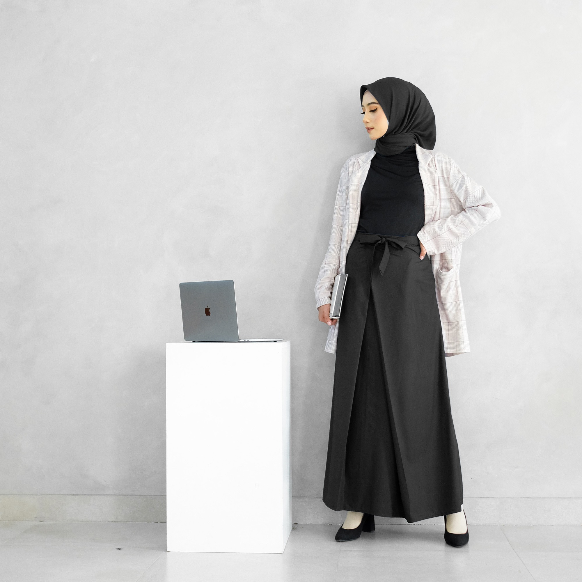 CALLA SKIRT BLACK