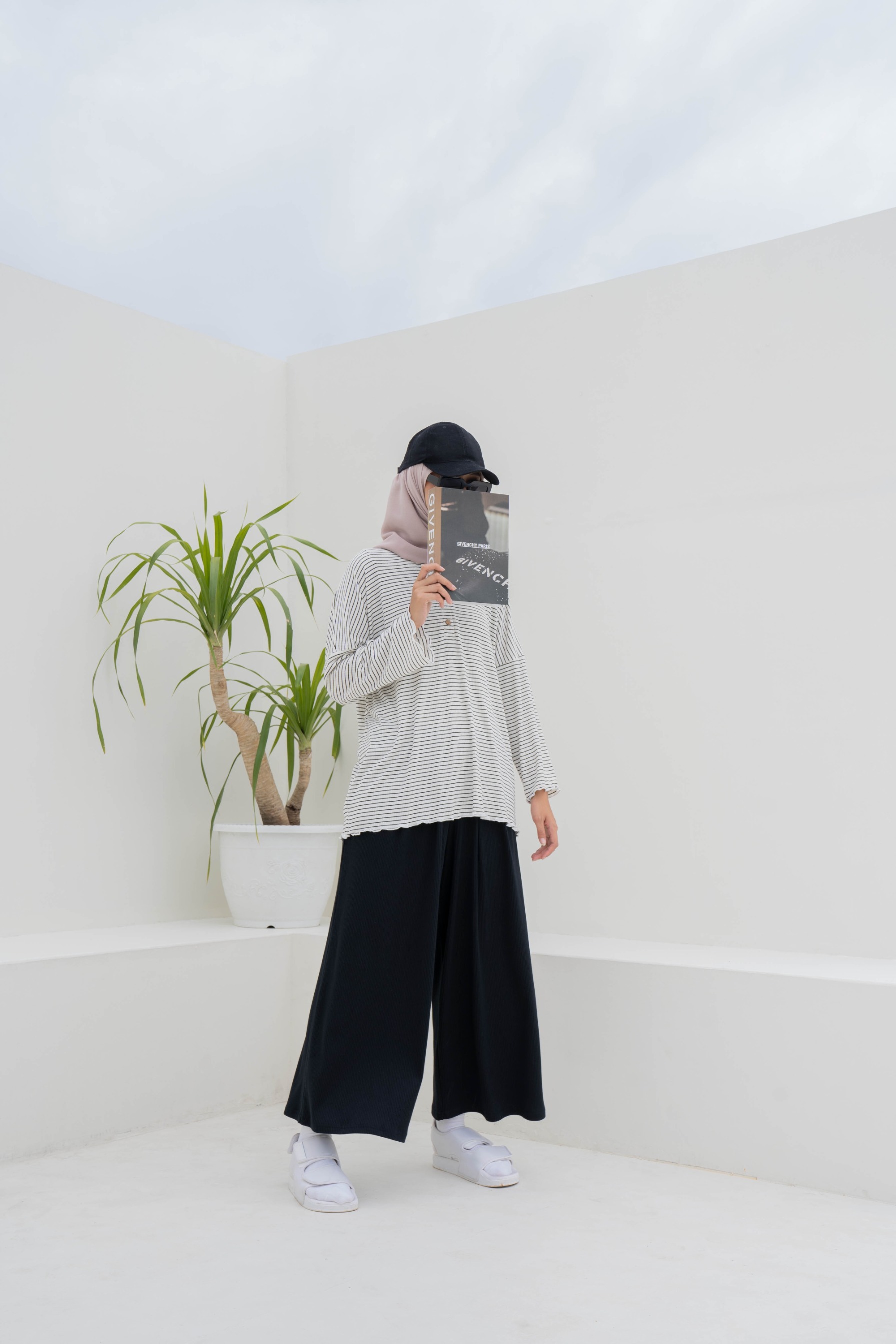 Oriel set