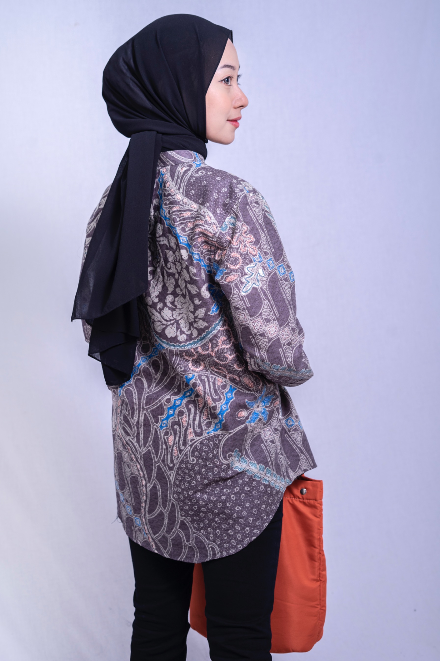 Asmo Loka WOMAN