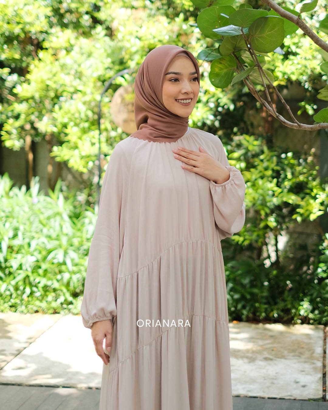 Deeba Dress - Creme