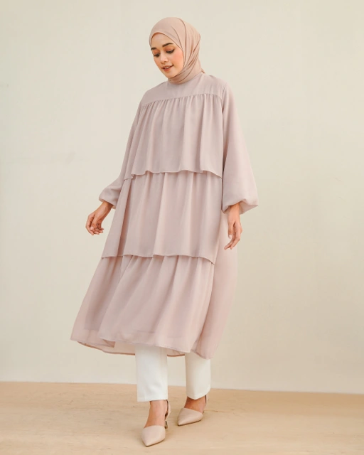 Image of RENNA MIDI DRESS - BLUSHPINK