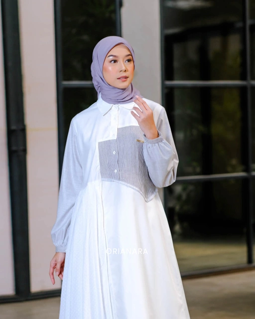 Image of Alma Tunik - White
