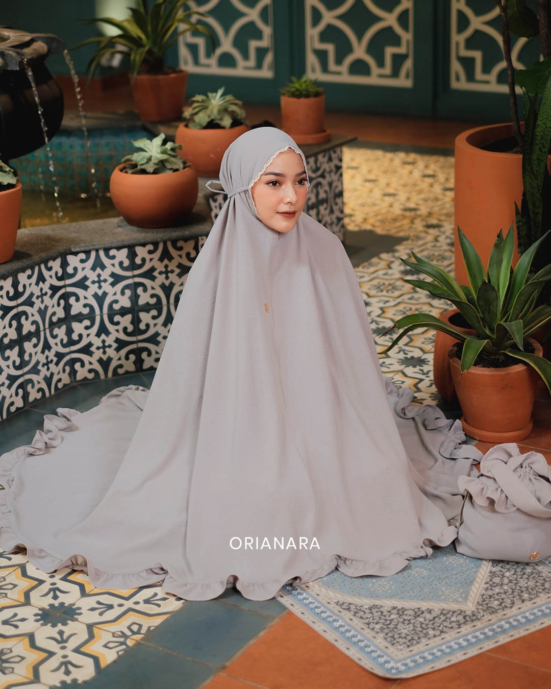 Arumi Prayer Set - Light Grey