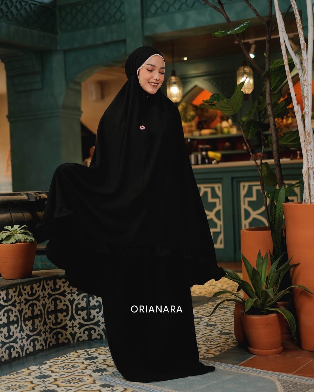 Arumi Prayer Set - Black