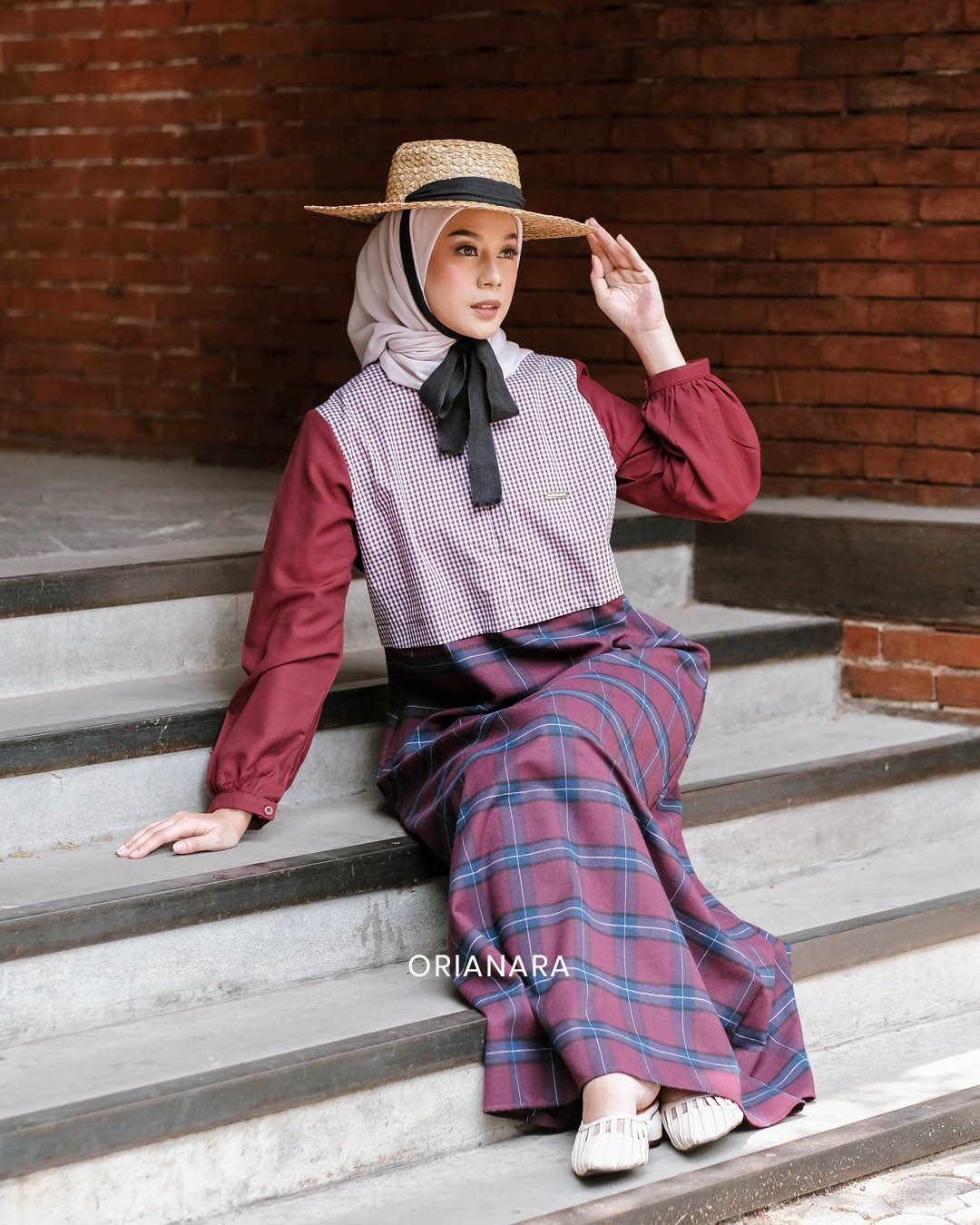 Yezi Dress - Maroon