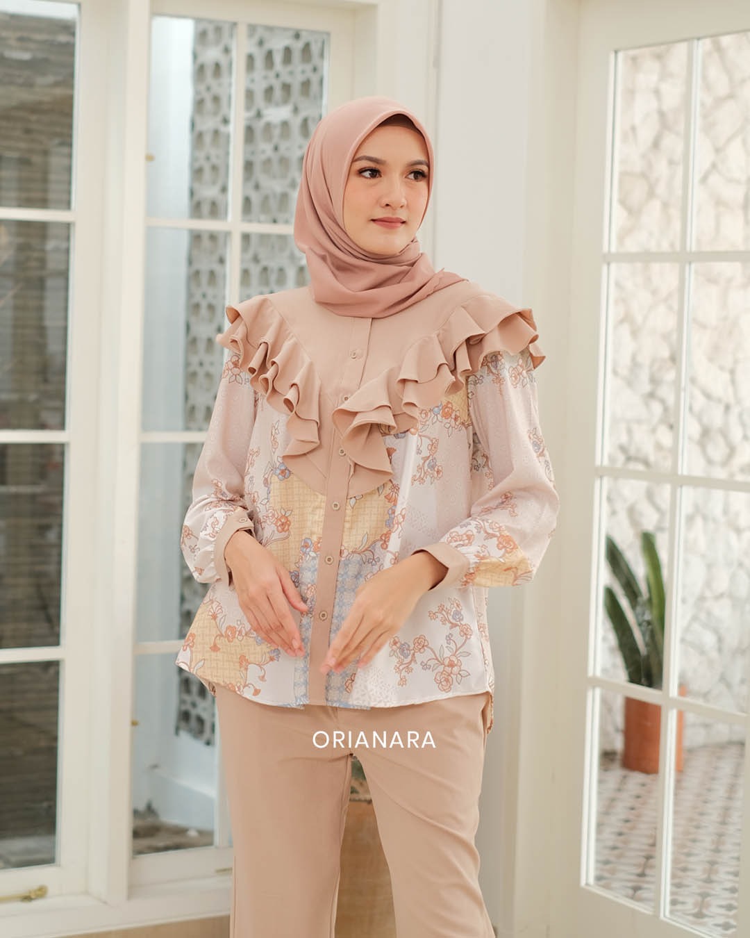 GANIYA BLOUSE - CREAM