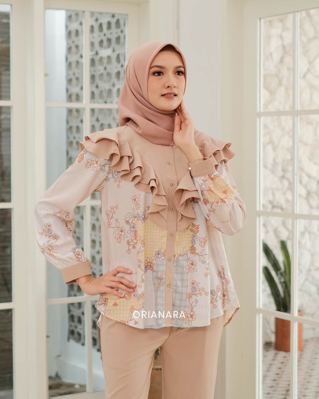 GANIYA BLOUSE - CREAM