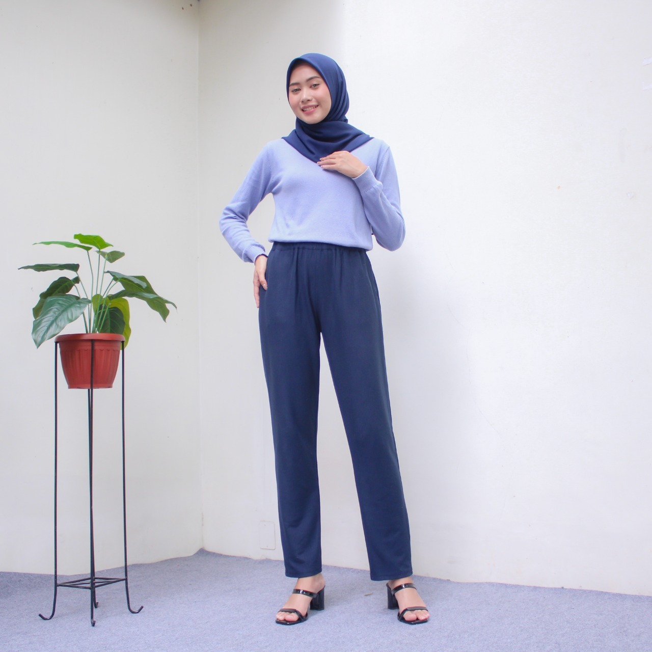 Lira Pants