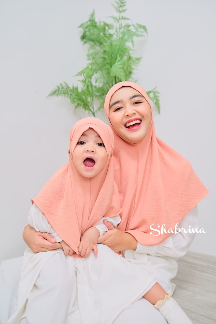 Hijab Crinkle by Shabrina
